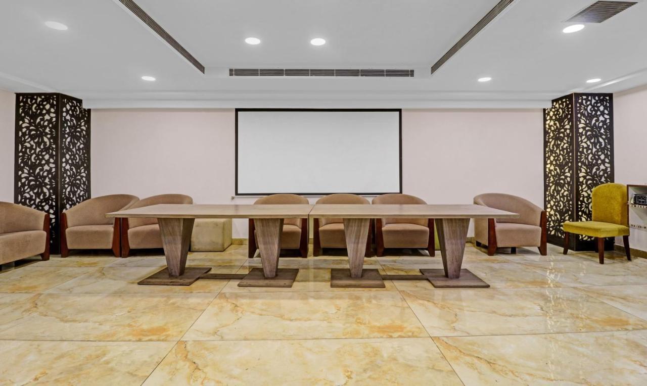 Treebo Premium Runway Suites, Marathahalli Bangalore Bagian luar foto