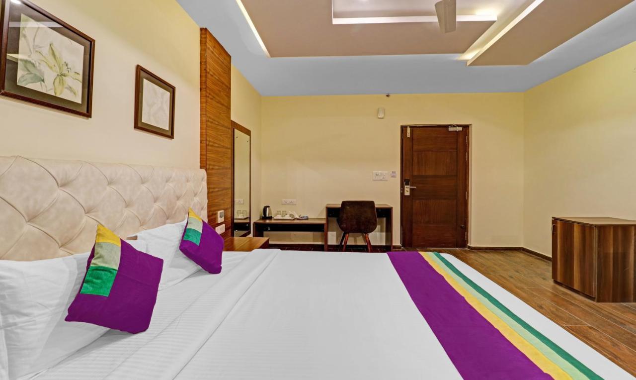 Treebo Premium Runway Suites, Marathahalli Bangalore Bagian luar foto